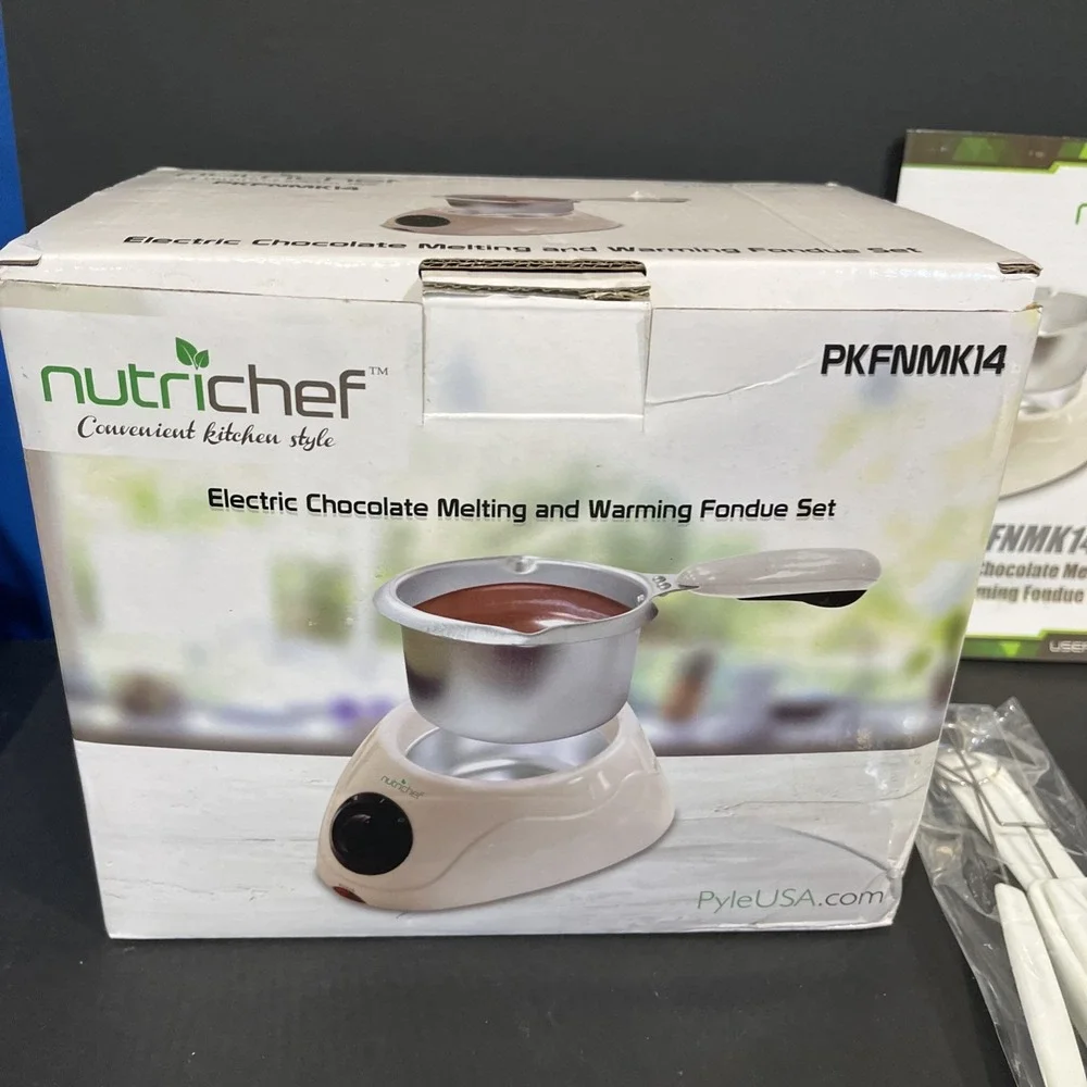 NutriChef Electric Chocolate Melting Warming Fondue Set White PKFNMK14